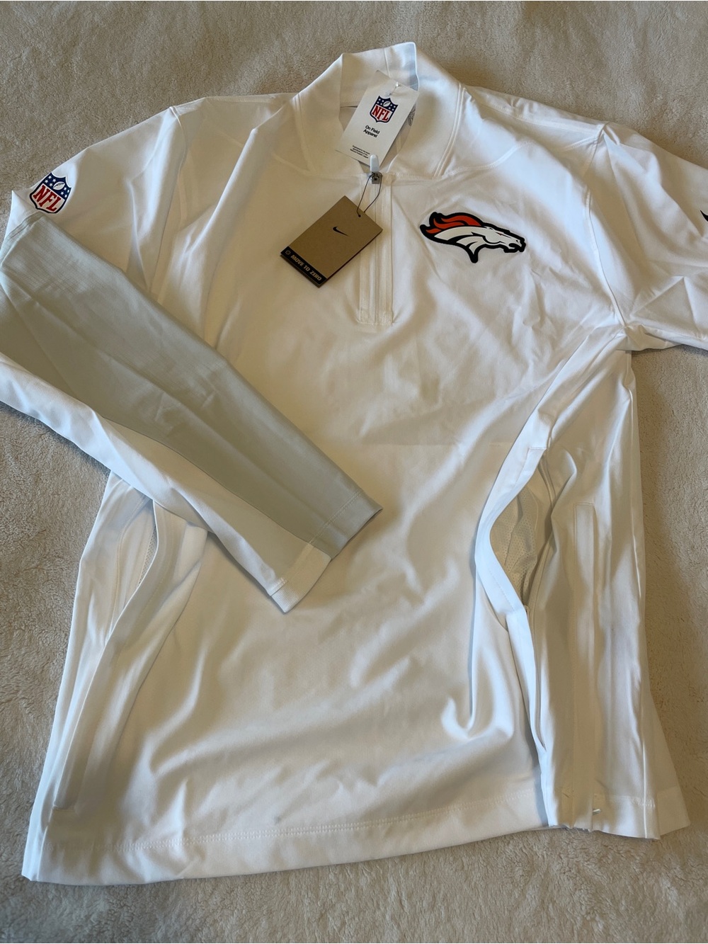 NWT Nike NFL Denver Broncos All White Quarter Zip Size M